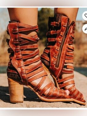 Freebird Gladiator Sandals - MAKAYLA